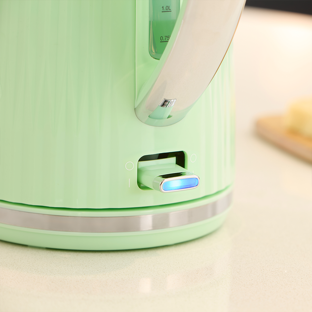 Електрочайник Russell Hobbs Eden 27364-70 Фісташковий - зображення 9