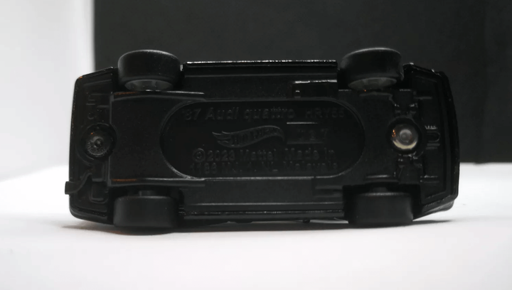 Машинка Базовая Hot Wheels '87 Audi quattro Turbo 1:64 HTD24 Black - изображение 5