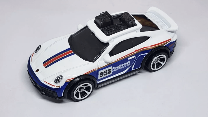 Машинка Базова Hot Wheels Porsche 911 Rallye Turbo 1:64 HRY70 White - зображення 4