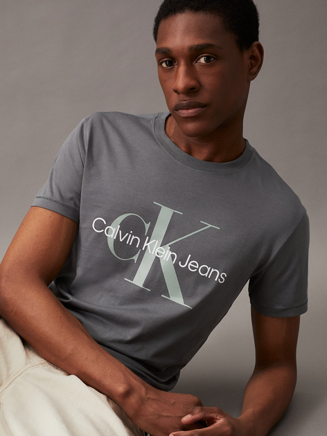 Футболка бавовняна довга чоловіча Calvin Klein Jeans J30J320806-PSL XL Сіра (8720639104512) - зображення 4