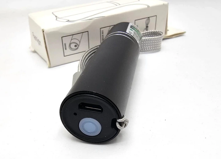 Лазерна вказівка акумулятора USB 5мВт зелений лазер/Laser дальність до 500м 532nm Чорний корпус - зображення 6