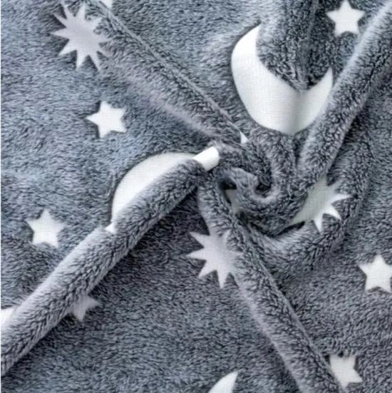 Светящийся плед для детей и подростков Magic Blanket серый 150х100 см день ночь плюшевый теплый - изображение 4