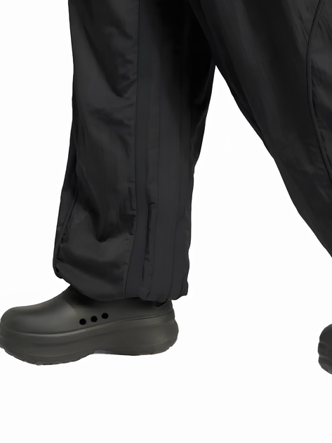 Спортивні штани жіночі adidas IT9674 S Чорні (4067886305236) - зображення 4