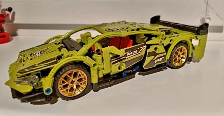 Конструктор Technic Lamborghini 452 деталі зелена – іграшки з