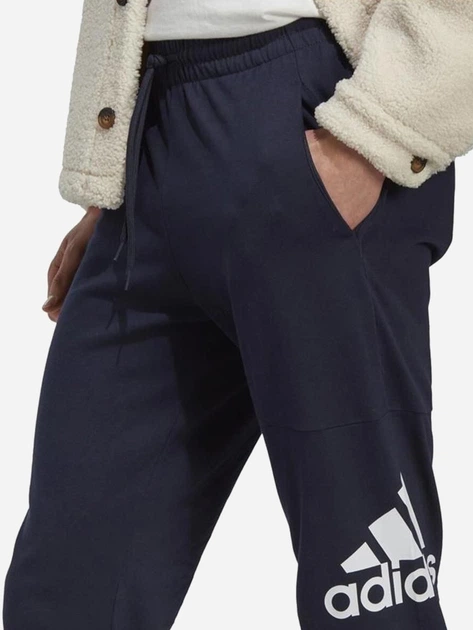 Spodnie dresowe męskie adidas ESS LGO T P SJ IC9428 XL Granatowe (4066752222387) - obraz 4