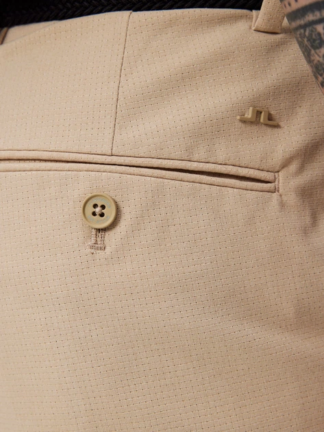 Шорти короткі чоловічі J. Lindeberg jlgmpa09698-1679 32 Пісочні (7310420990328) - зображення 5