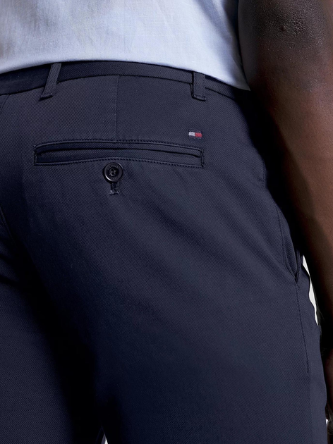Spodnie slim fit męskie Tommy Hilfiger MW0MW32132 33 Niebieskie (8720644102435) - obraz 4