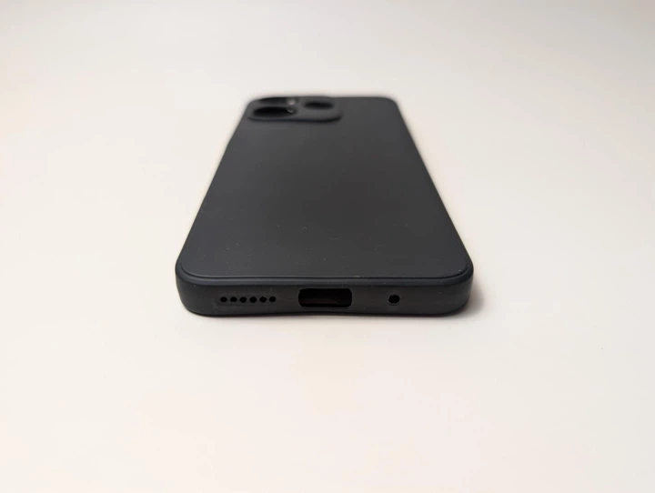 Чехол TPU Matte для Xiaomi Redmi 13, Poco M6 бампер черный - Фото 5 Чехол TPU Matte для Xiaomi Redmi 13, Poco M6 бампер черный - изображение 5
