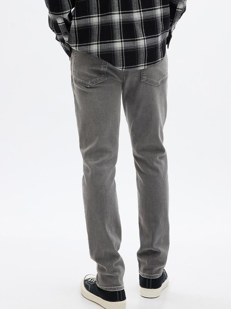 Джинси Slim fit чоловічі GAP 749094-00 W30L32 Сірі (1200116143090) - зображення 2