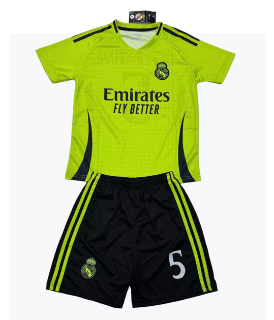 Форма футбольная детская Bellingham(Белінгхем) 5 REAL MADRID 2025, 24 размер, 10 лет, 130-135 см, салатовый - Фото 3 Форма футбольная детская Bellingham(Белінгхем) 5 REAL MADRID 2025, 24 размер, 10 лет, 130-135 см, салатовый - изображение 3