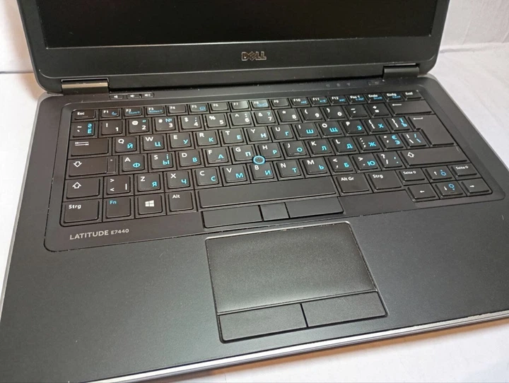 Ультрабук Б-класс Dell Latitude E7440 / 14" (1920x1080) TN / Intel Core i5-4300U (2 (4) ядра по 1.9 - 2.9 GHz) / 8 GB DDR3 / 256 GB SSD / Intel HD Graphics 4400 / WebCam б/у - Фото 8 Ультрабук Б-класс Dell Latitude E7440 / 14" (1920x1080) TN / Intel Core i5-4300U (2 (4) ядра по 1.9 - 2.9 GHz) / 8 GB DDR3 / 256 GB SSD / Intel HD Graphics 4400 / WebCam б/у - изображение 8