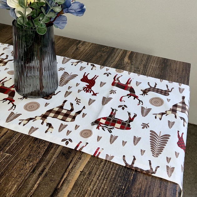 Дорожка на стол Delight Рождественские олени 140х30 см (Deer_140x30) - Фото 2 Дорожка на стол Delight Рождественские олени 140х30 см (Deer_140x30) - изображение 2