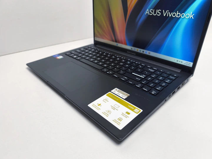 Ноутбук Asus VivoBook 16 16.0 IPS Core i7-1355U Ram 16GB SSD 1TB Intel Iris Xe Graphics 9515 F1605VA-AB74 - Фото 4 Ноутбук Asus VivoBook 16 16.0 IPS Core i7-1355U Ram 16GB SSD 1TB Intel Iris Xe Graphics 9515 F1605VA-AB74 - зображення 4