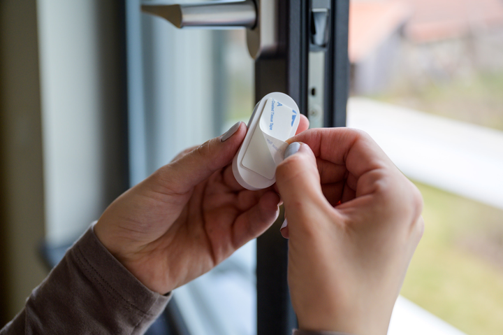 Розумний датчик Brennenstuhl відкриття дверей/вікон Connect Zigbee TFK CZ 01 (4007123681259) - зображення 10