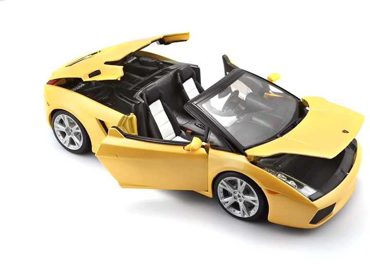 Металева модель автомобіля Bburago Lamborghini Gallardo Spyder 1:18 Жовта (4893993120161) - зображення 3