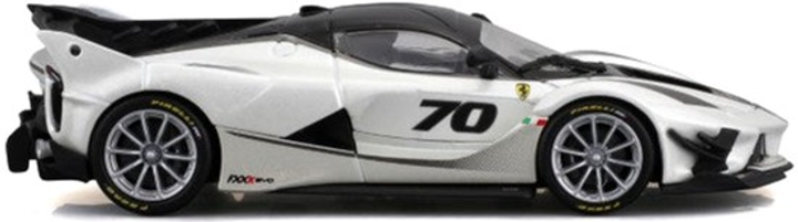 Metalowy model samochodu Bburago Ferrari FXX-K Evo 2017 70 1:43 Biały (4893993363117) - obraz 3