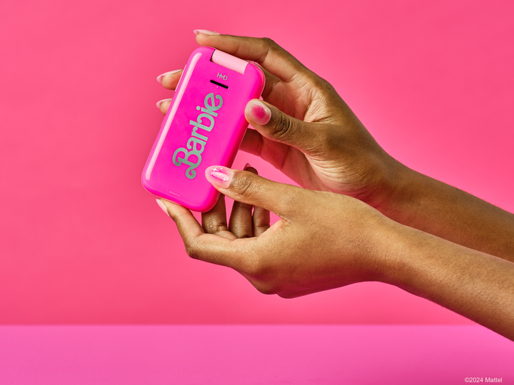 Мобільний телефон HMD Barbie Phone Pink (1GF030APC1L07) - зображення 6