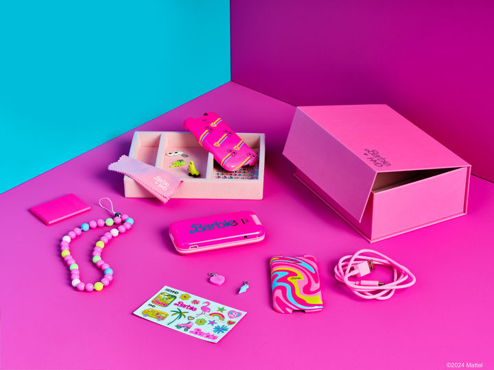 Мобільний телефон HMD Barbie Phone Pink (1GF030APC1L07) - зображення 10