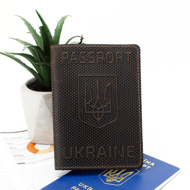 Обкладинка на паспорт шкіряна "Герб" коричнева - Фото 6 Обкладинка на паспорт шкіряна "Герб" коричнева - зображення 6