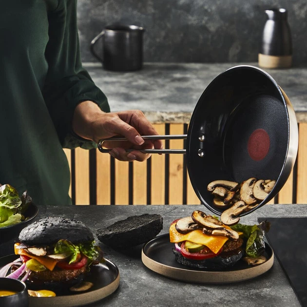 Сковорода Tefal Nordica 28 см (H8710655) – купить онлайн на ROZETKA