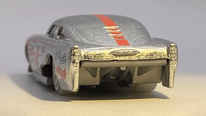Машинка Базовая Hot Wheels Aston Martin DB4GT High-Speed Edition