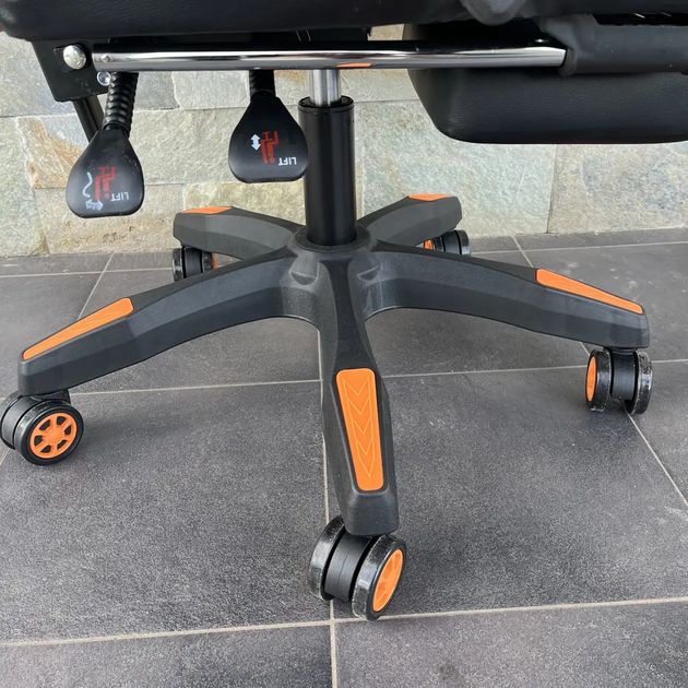 Комп'ютерне крісло з екошкіри підставка для ніг PRESTIGE Rob-11 Чорно-оранжеве геймерське - изображение 6
