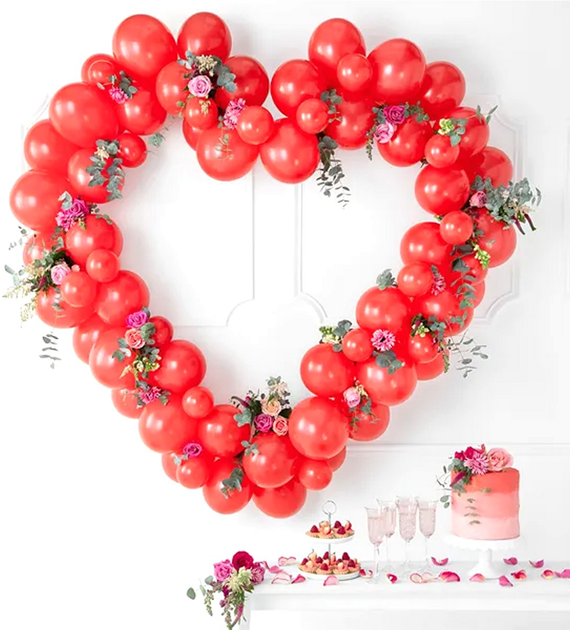 Girlanda balonowa PartyDeco ze stelażem Heart Valentine 160 cm Czerwona (5904555005174) - obraz 2