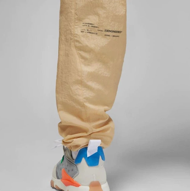 Брюки мужские Jordan 23 Engineered Woven Pants Joggers S Бежевый (DQ8066-252) - Фото 4 Брюки мужские Jordan 23 Engineered Woven Pants Joggers S Бежевый (DQ8066-252) - изображение 4