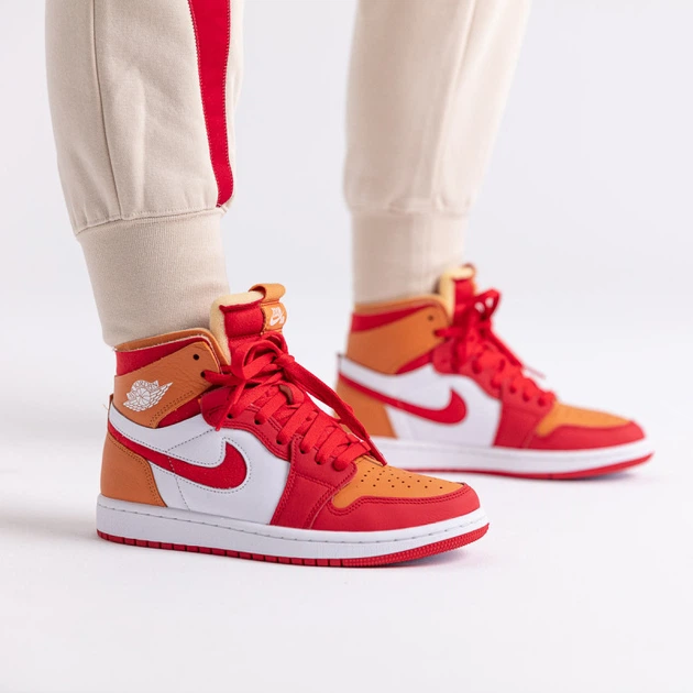 Кроссовки женские Jordan 1 Zoom Air Cmft 36.5 Красно-белый CT0979-603 - Фото 6 Кроссовки женские Jordan 1 Zoom Air Cmft 36.5 Красно-белый CT0979-603 - изображение 6