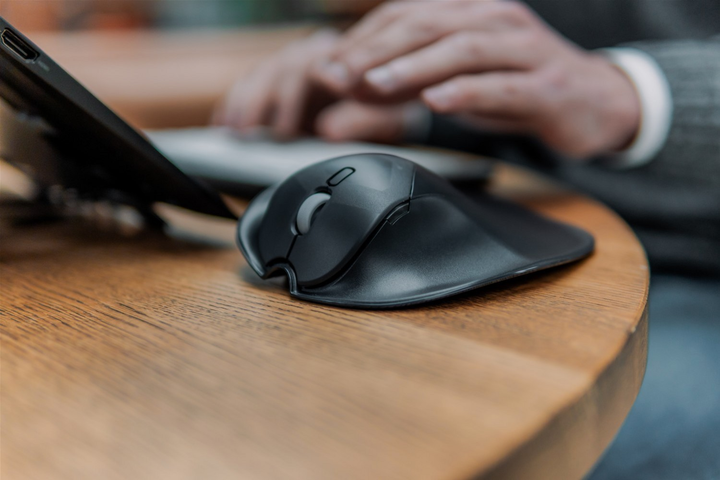 Мышь ​BakkerElkhuizen HandshoeMouse Shift Wireless Black (BNEPS170RLW) - изображение 3