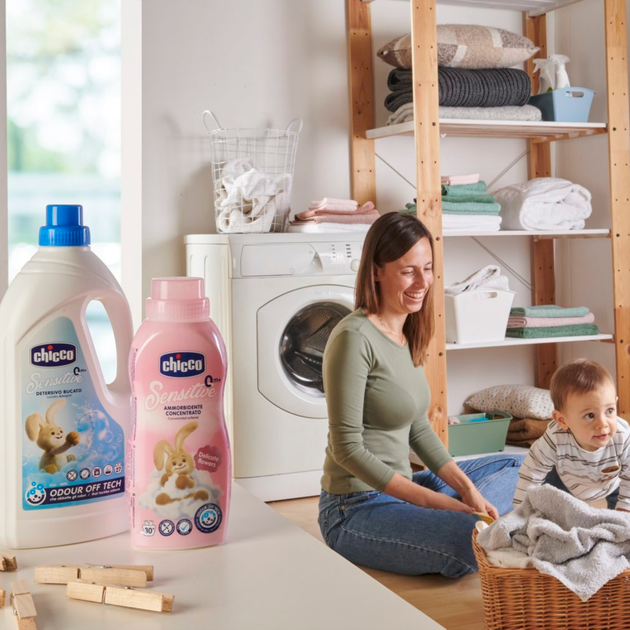 Ополіскувач-пом'якшувач тканин для дитячої білизни 0+ Chicco Sensitive Delicate flowers 750мл 30 прань - зображення 4
