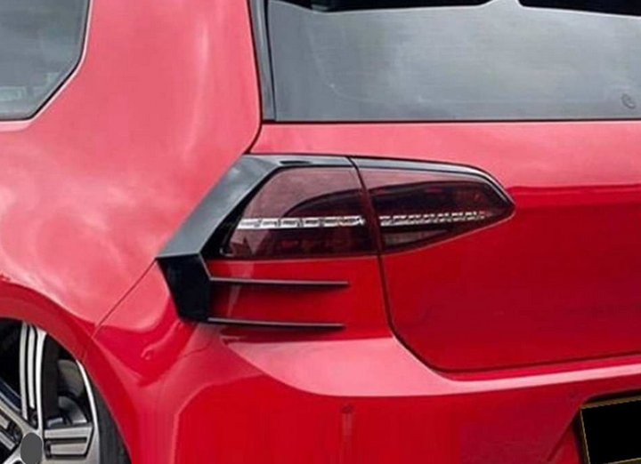 Бічні накладки заднього бампера VW Golf 7 GTI R GTD (12-16 р.в.) - Фото 2 Бічні накладки заднього бампера VW Golf 7 GTI R GTD (12-16 р.в.) - зображення 2