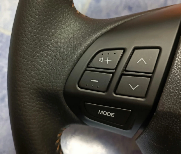 Блоки кнопок на руль Mitsubishi ASX L200 Outlander Lancer Pajero - изображение 3