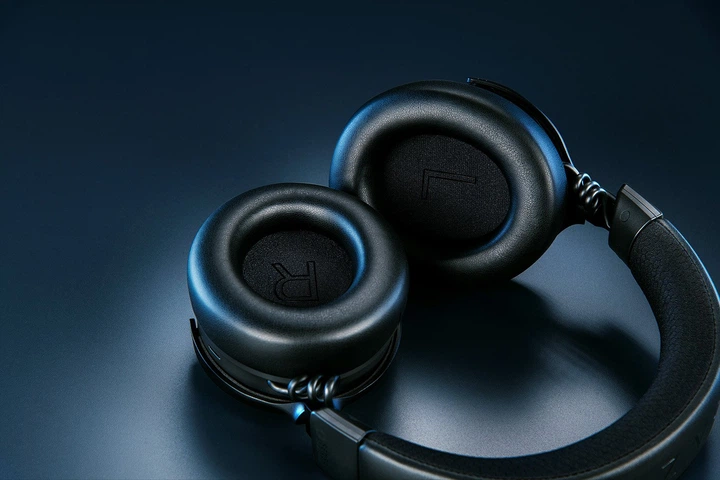 Навушники Razer Kraken V4 Pro Wireless (RZ04-05160100-R3M1) - зображення 6