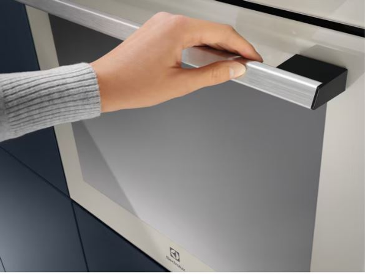 Духова шафа Electrolux LOE7F31S - зображення 4