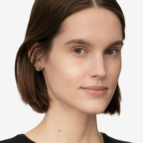 Тональная основа Giorgio Armani Designer Glow Radiant Revitalizing Foundation spf15 2.5 30ml - изображение 3