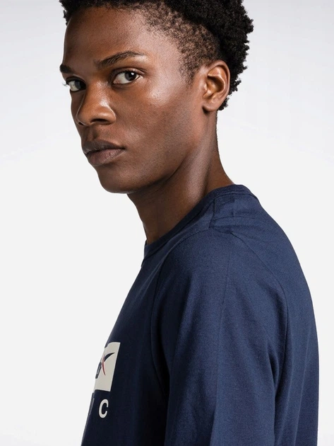 Футболка бавовняна довга чоловіча Reebok Gs Reebok Classic Ss 100070394 S Темно-синя (4066761053262) - зображення 5