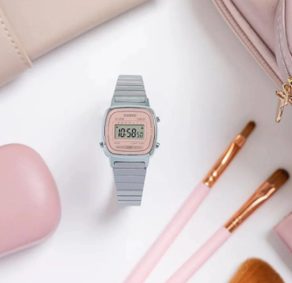 Жіночий наручний годинник CASIO LA670WEA-4A2EF має корпус сріблястого кольору та рожевий циферблат. - Фото 4 Жіночий наручний годинник CASIO LA670WEA-4A2EF має корпус сріблястого кольору та рожевий циферблат. - зображення 4