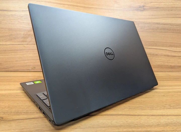ご*布様 Dellノートパソコン「Vostro 5590」 i7-10510U Ноутбук Dell Vostro 5590 / 15.6