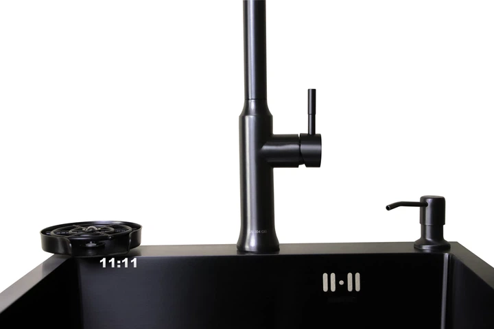 Мойка из нержавеющей стали AQUAMILL 5050 с PVD покрытием черная + смеситель с выдвижной лейкой + дозатор + коландер + ринзер металлический - Фото 11 Мойка из нержавеющей стали AQUAMILL 5050 с PVD покрытием черная + смеситель с выдвижной лейкой + дозатор + коландер + ринзер металлический - изображение 11