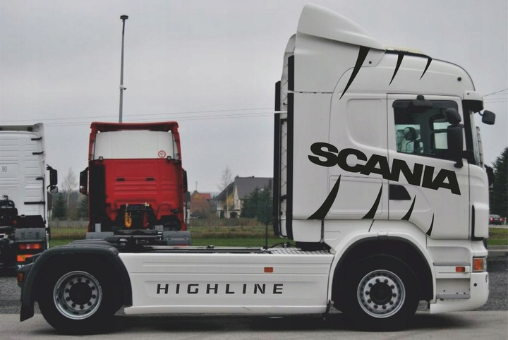 Наклейка на Авто / Грузовики / Фуры / Стекло / Кузов " Scania Грифон на бока - ТИП1 " 2 шт черный цвет - изображение 2
