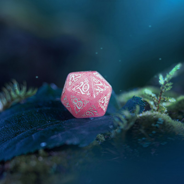 Набір кісток Q-Workshop Elvish Dice Kit Ельфійські 7 деталей Рожево-білі (5907699496907) - зображення 5
