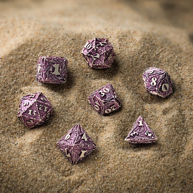 Набір кісток Q-Workshop Dracopolis Dice Kit Перо-крильця Юкатана 7 деталей (5907699497065) - зображення 5