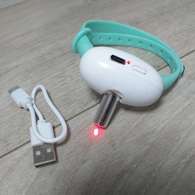 Лазерный ошейник для кошек Smart Laser Collar Смарт-игрушка с лазерной указкой Бирюзовый - Фото 7 Лазерный ошейник для кошек Smart Laser Collar Смарт-игрушка с лазерной указкой Бирюзовый - изображение 7