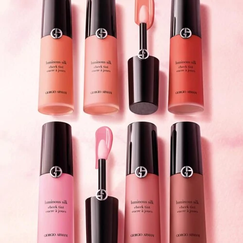 Жидкие румяна-тинт Giorgio Armani Luminous Silk Cheek Tint Blush 65 Intense Berry 12ml - изображение 6
