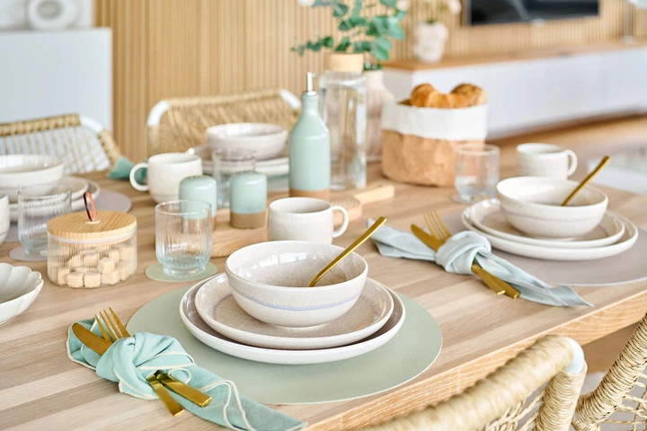 Набір підставок під склянки Zeller зі штучної шкіри 10 см М'ятні 4 шт (ZES4003368271187) - зображення 5