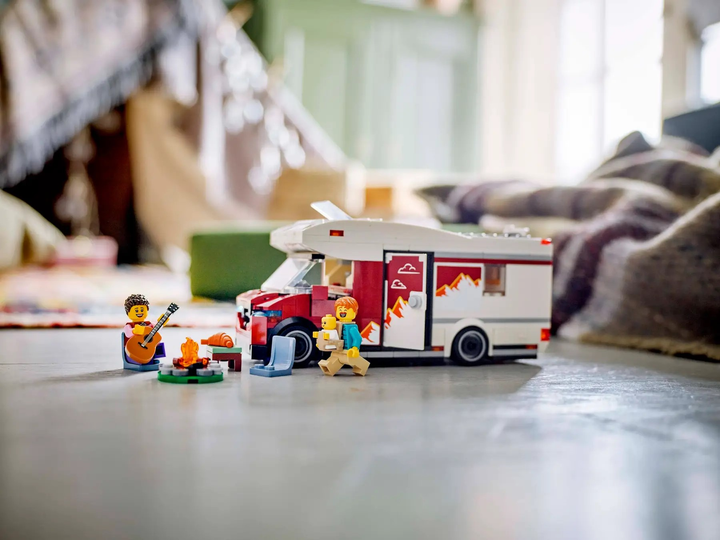 Zestaw klocków LEGO City Wakacyjny kamper pełen przygód 385 elementów (60454) - obraz 9