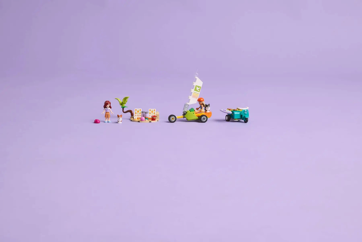 Zestaw klocków LEGO Friends Przygoda z surfującymi psami i skuterem 113 elementów (42641) - obraz 11