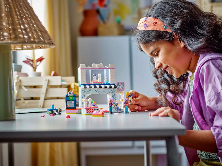 Конструктор LEGO Friends Перукарня та магазин прикрас 347 елементів (42662) - зображення 13
