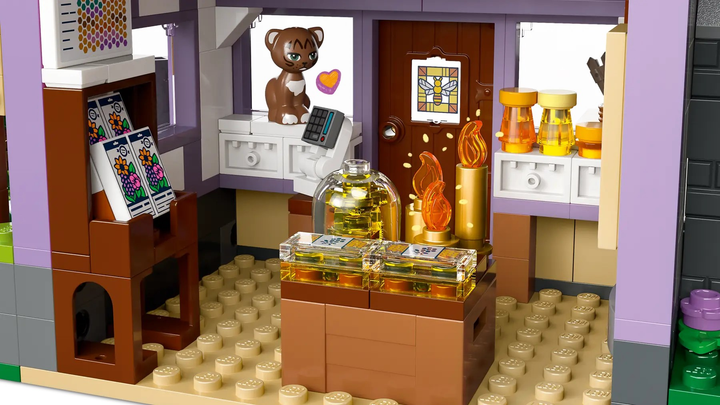 Конструктор LEGO Friends Бджолиний будинок і квітник 1161 елемент (42669) - зображення 7